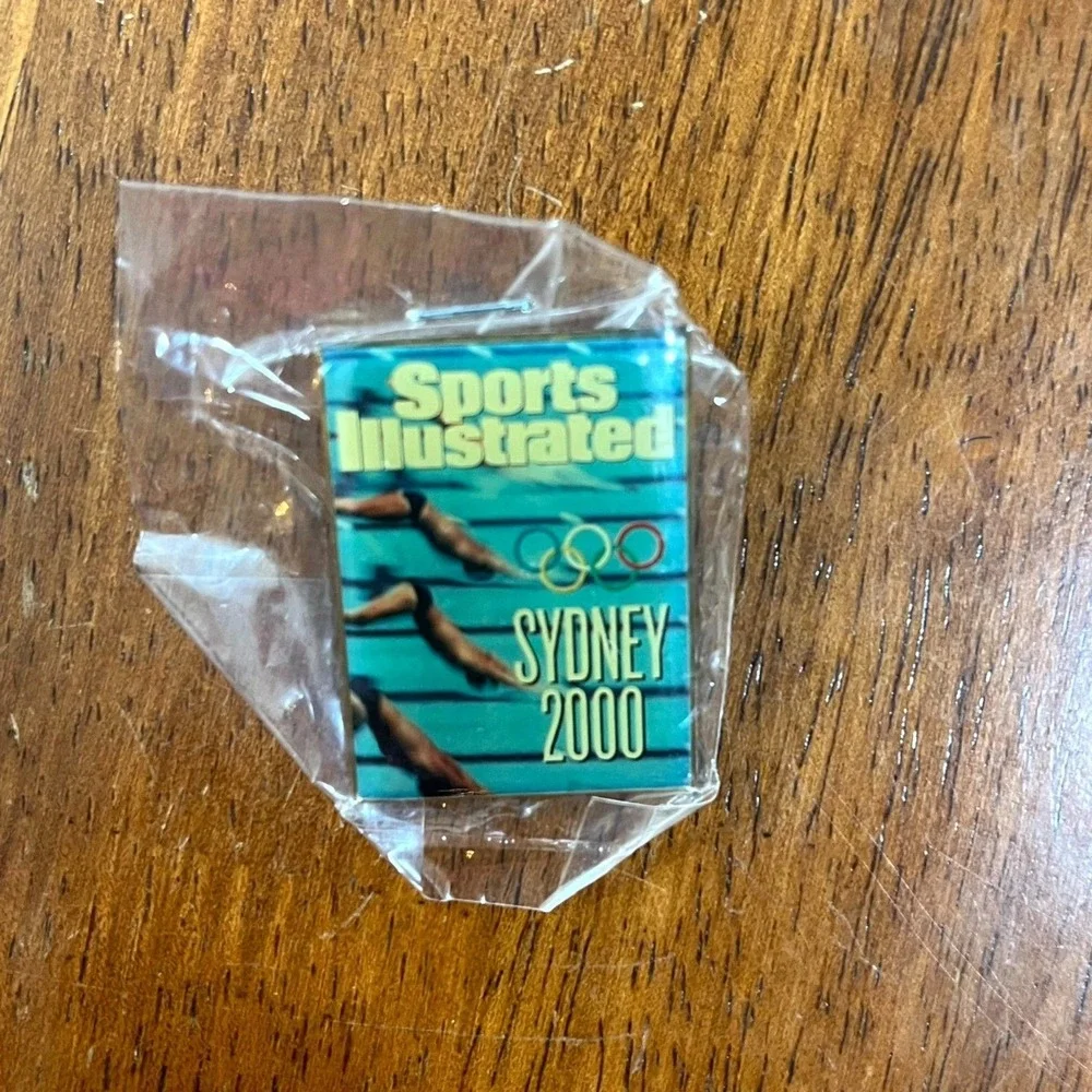Set of 4 Sydney 2000 Olymics Sports Illustrated Collector's Pin Collection‎